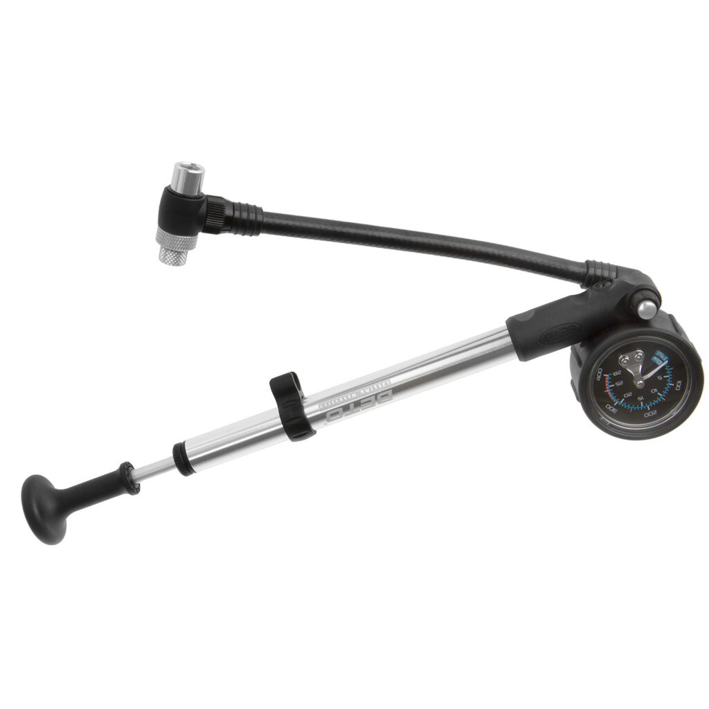 470275 BETO shock pump - AVAILABLE IN SELECTED BIKE SHOPS