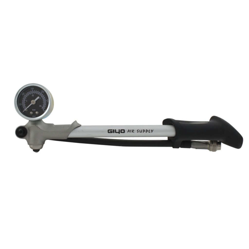 470288 GIYO 21/300 shock pump - AVAILABLE IN SELECTED BIKE SHOPS